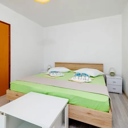 Ivan Appartement Lopar