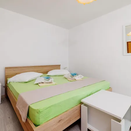 Ivan Appartement Lopar