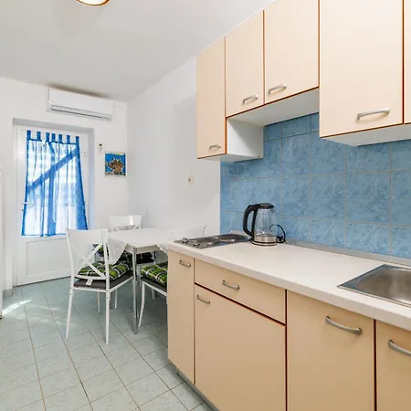 Apartament Ivan Lopar