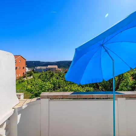 Ivan Apartment *