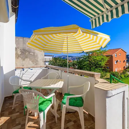 Ivan Lägenhet Lopar